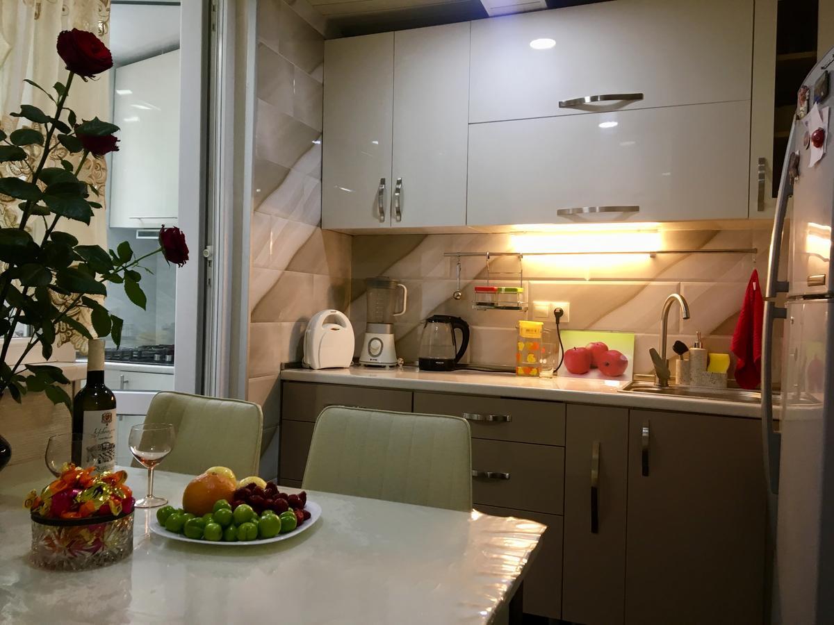 Newly Renovated House Apartamento Tbilisi Exterior foto