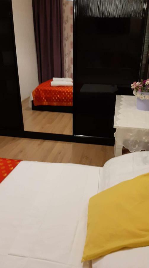 Newly Renovated House Apartamento Tbilisi Exterior foto